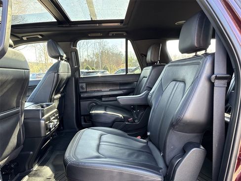 Used 2021 Ford Expedition Max Limited image 19