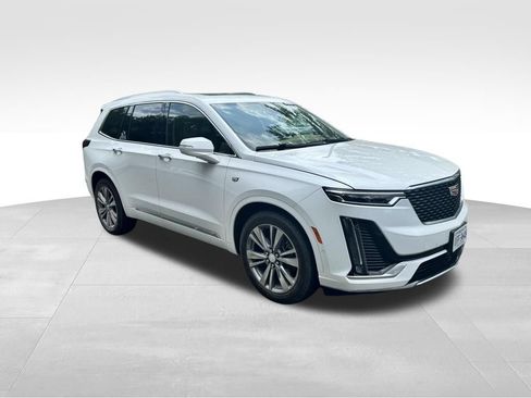 Used 2024 Cadillac XT6 Premium Luxury w/ Platinum Package FWD image 24