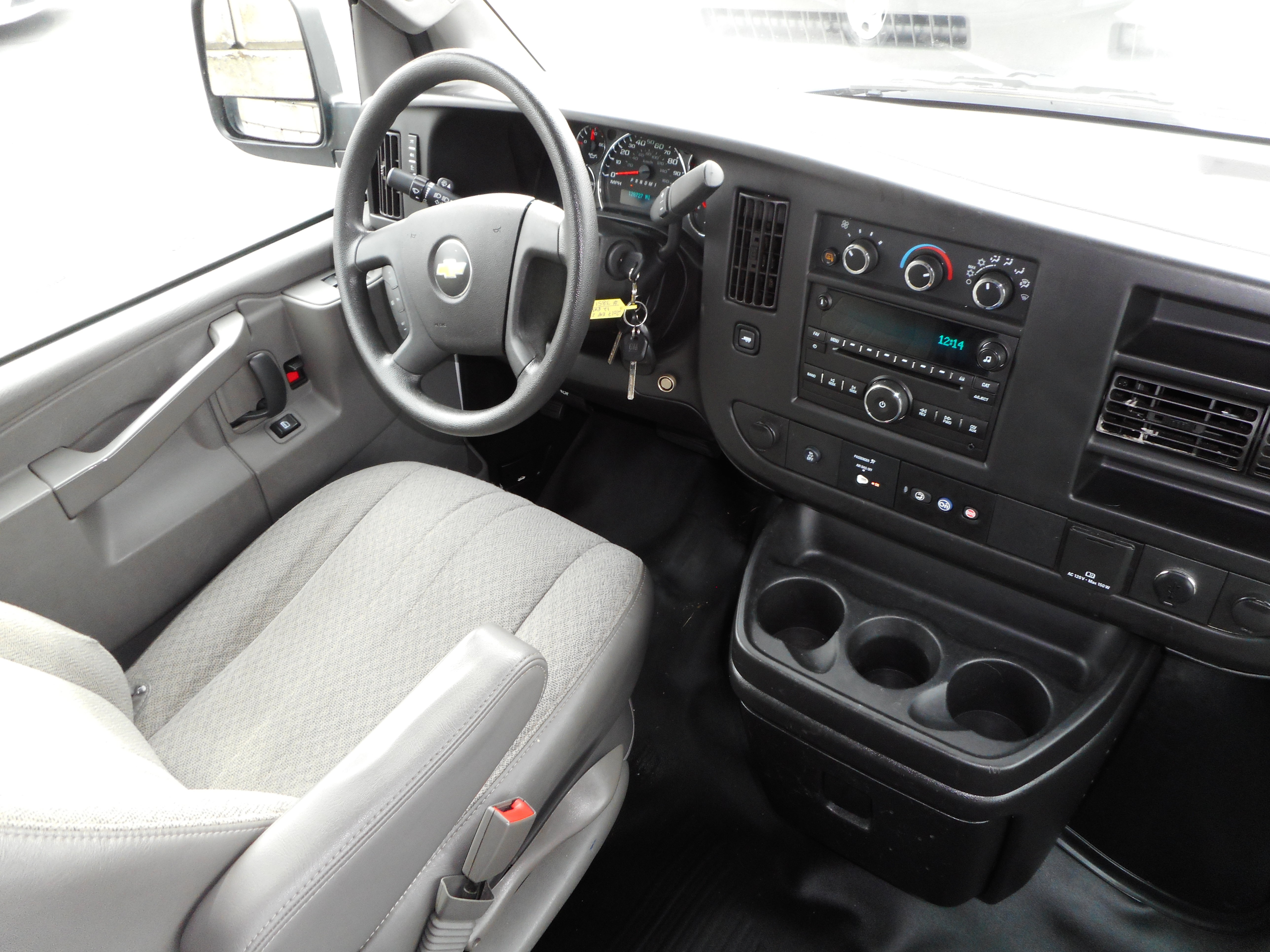 Used 2017 Chevrolet Express 2500 LS RWD image 26