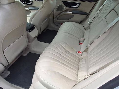 Used 2023 Mercedes-Benz EQS 450+ 4MATIC Sedan image 18