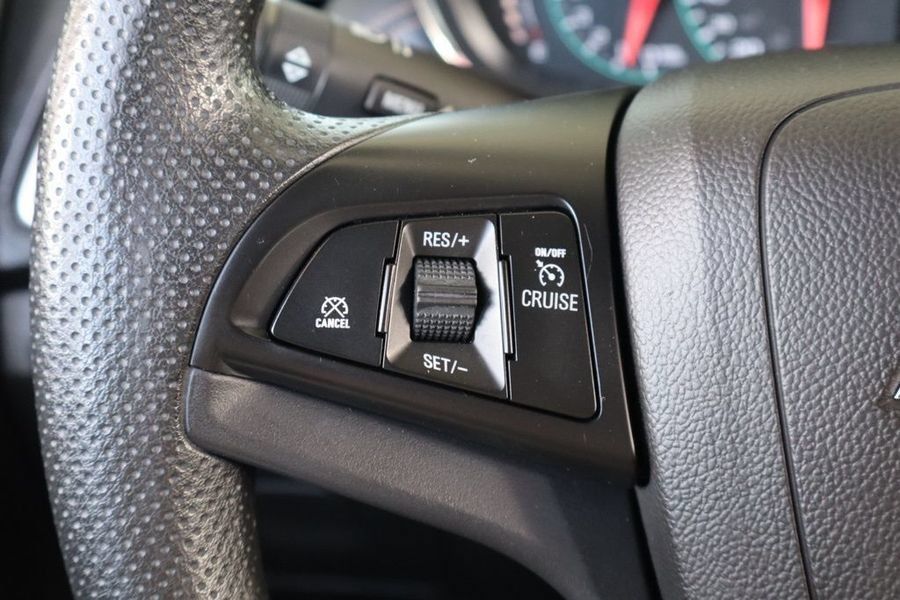 Used 2020 Chevrolet Trax LS w/ Tint and Cruise Package FWD image 18