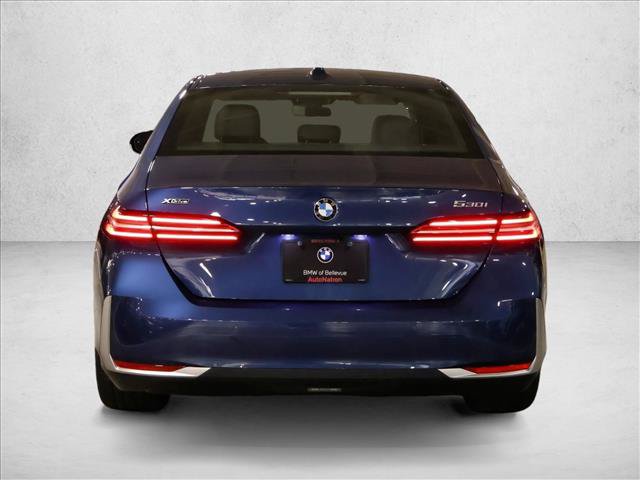 Used 2027 BMW 530i xDrive w/ Premium Package AWD/4WD image 7