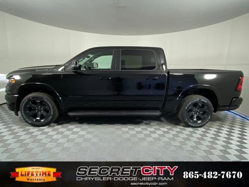 New 2026 RAM 1500 Big Horn AWD/4WD image 4
