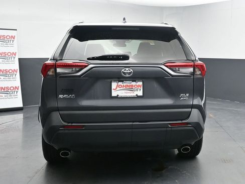 Used 2023 Toyota RAV4 XLE image 8