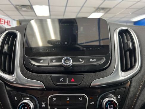Used 2024 Chevrolet Equinox Premier AWD/4WD image 29