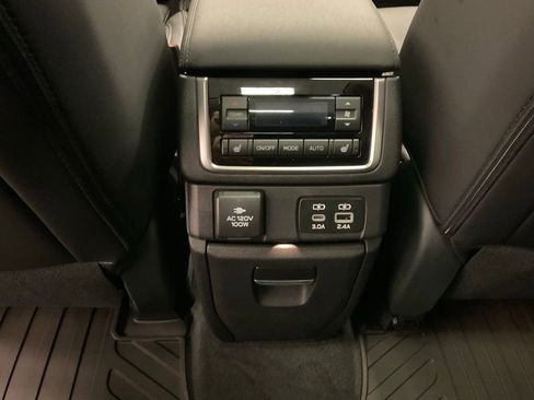 New 2026 Subaru Ascent Touring w/ Popular Package #2 AWD/4WD image 33