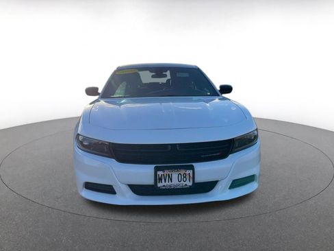 Used 2023 Dodge Charger SXT image 4