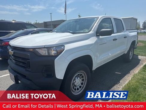 Used 2024 Chevrolet Colorado W/T RWD image 1