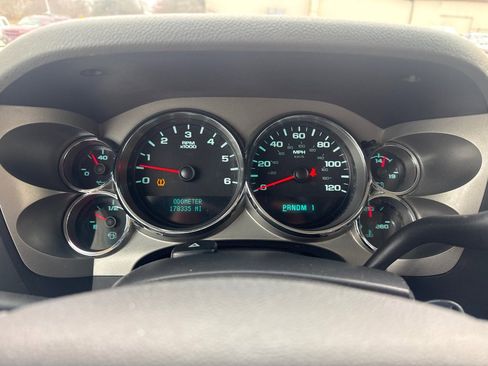 Used 2011 GMC Sierra 2500 W/T image 15