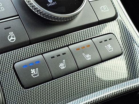 Certified 2023 Hyundai Santa Fe Limited AWD/4WD image 26