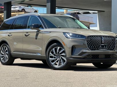 New 2025 Lincoln Aviator 2WD w/ Equipment Group 101A
