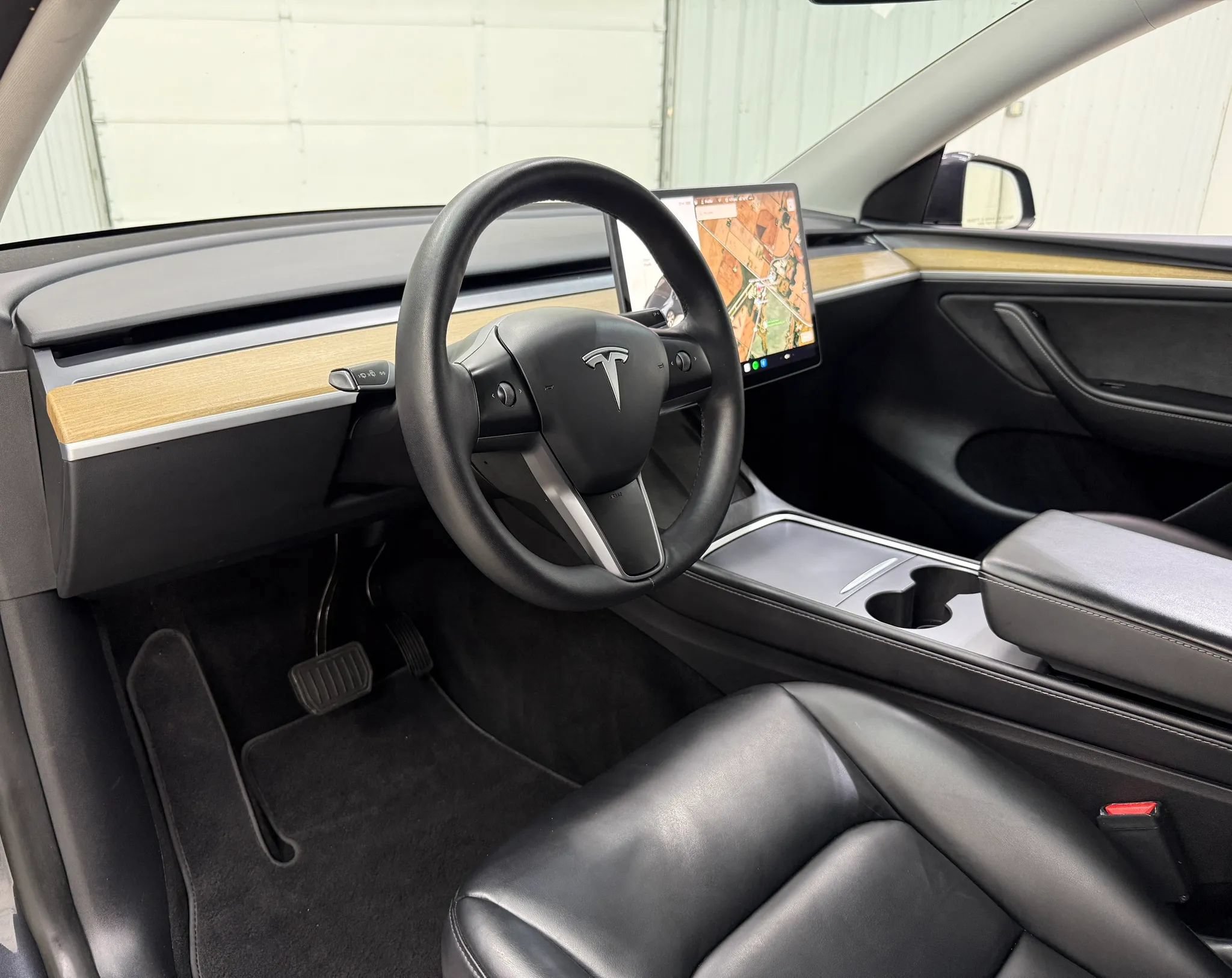 Used 2024 Tesla Model Y Long Range AWD/4WD image 12