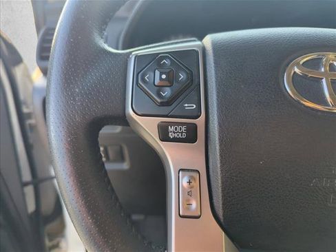 Used 2016 Toyota 4Runner Limited image 15