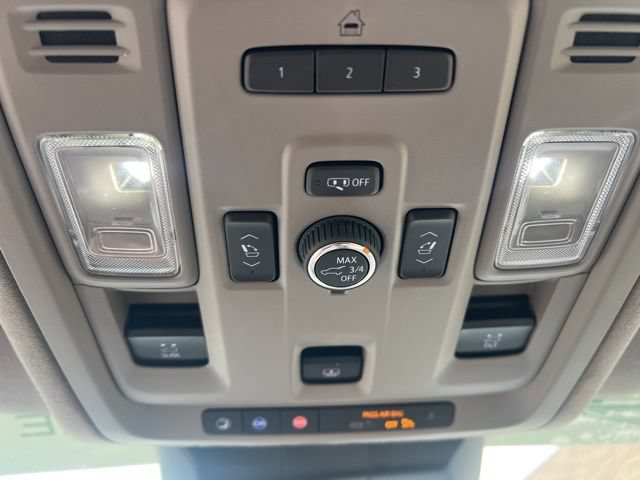 Used 2021 Cadillac Escalade ESV Sport Platinum AWD/4WD image 34