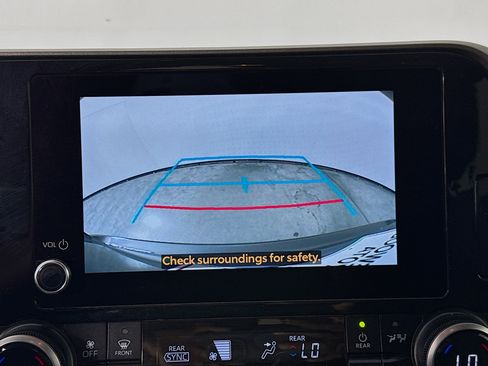 Certified 2025 Toyota Highlander LE AWD/4WD image 13