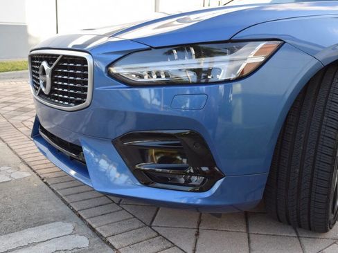 Used 2020 Volvo S90 T6 R-Design image 14