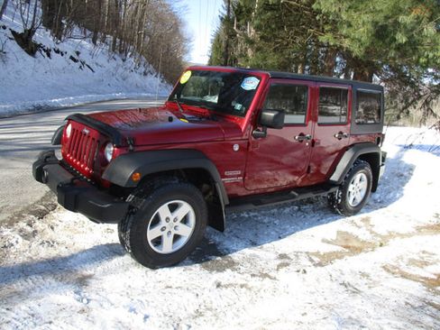 Used 2012 Jeep Wrangler Unlimited Sport image 1
