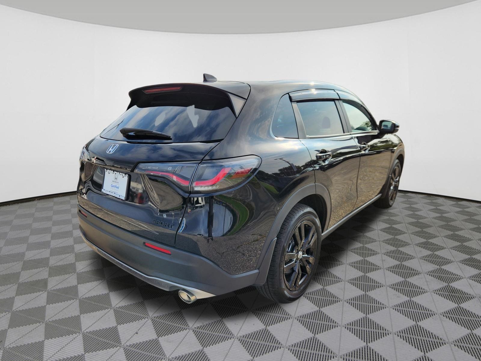 Certified 2026 Honda HR-V Sport image 4