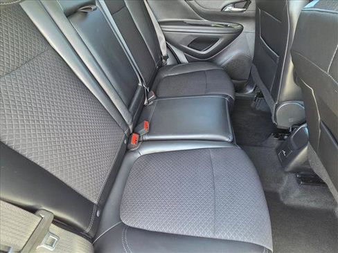 Used 2022 Buick Encore Preferred w/ Safety Package FWD image 17