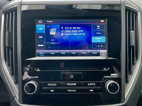 Used 2019 Subaru Crosstrek 2.0i Premium w/ Moonroof Package image 27