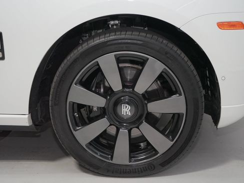 Used 2019 Rolls-Royce Cullinan AWD/4WD image 41