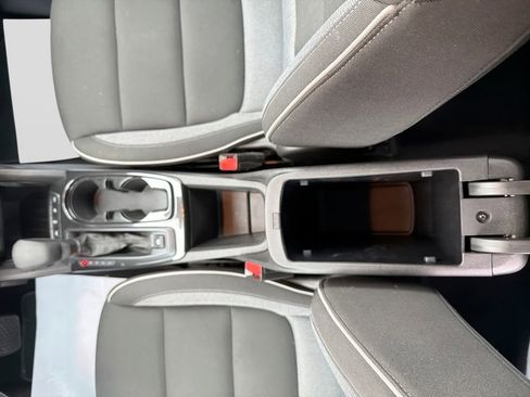 Used 2025 Chevrolet TrailBlazer LT image 33