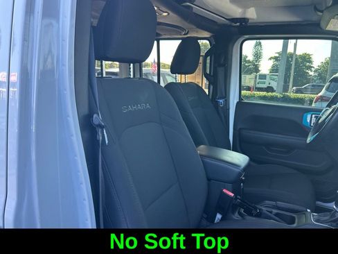 Used 2021 Jeep Wrangler Unlimited Sahara w/ Safety Group AWD/4WD image 24