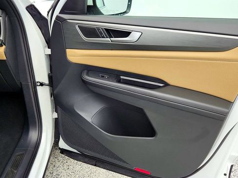 Used 2024 Volkswagen Atlas Cross Sport SE w/ Panoramic Sunroof Package image 26