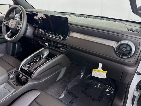 New 2025 Chevrolet Colorado LT w/ LT Convenience Package image 22