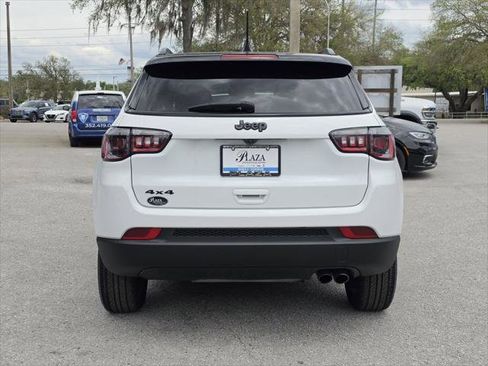 Certified 2022 Jeep Compass Latitude w/ Convenience Group AWD/4WD image 5