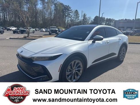 Used 2024 Toyota Crown Limited w/ Advanced Technology Package image 6