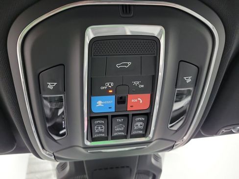 New 2026 Jeep Cherokee Overland w/ Trailer Tow Group AWD/4WD image 23