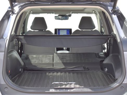 Used 2023 Toyota RAV4 Limited image 32