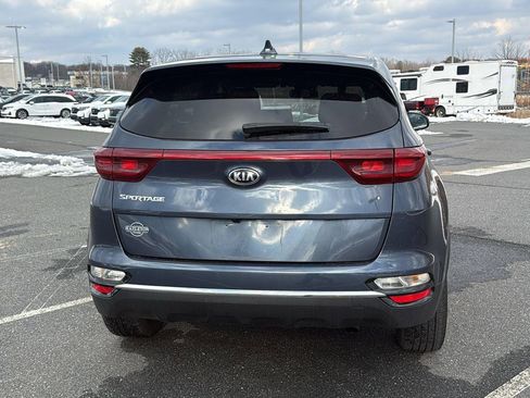 Used 2022 Kia Sportage LX image 7