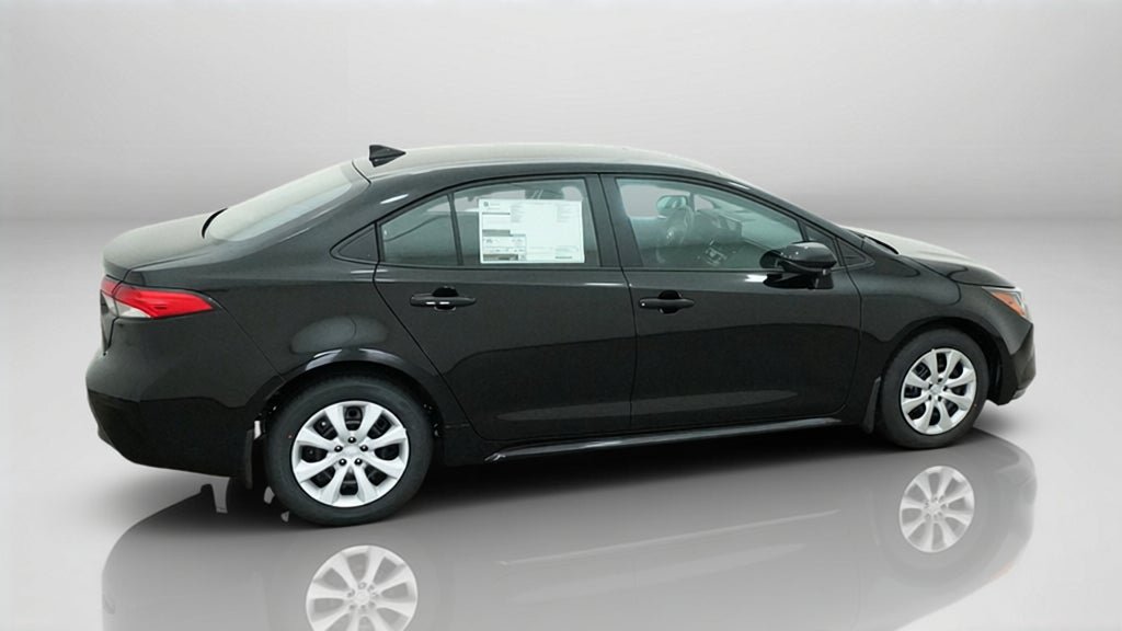 New 2027 Toyota Corolla LE FWD image 10