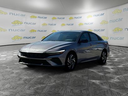 New 2025 Hyundai Elantra SEL