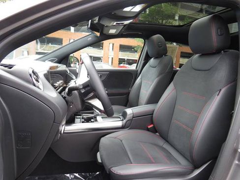 Used 2025 Mercedes-Benz GLA 250 4MATIC image 20