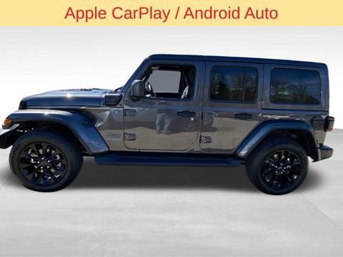 Used 2025 Jeep Wrangler Unlimited Sahara image 5