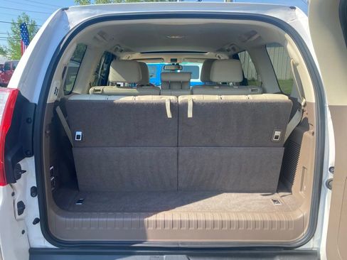 Used 2011 Lexus GX 460 w/ Comfort Plus Pkg AWD/4WD image 30