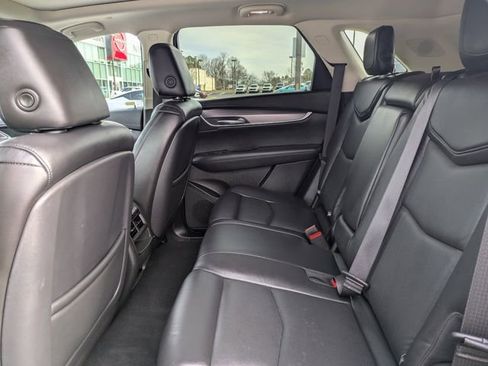 Used 2018 Cadillac XT5 Premium Luxury image 12