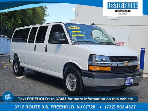 Certified 2025 Chevrolet Express 3500 LT w/ LT Preferred Equipment Group RWD image 1