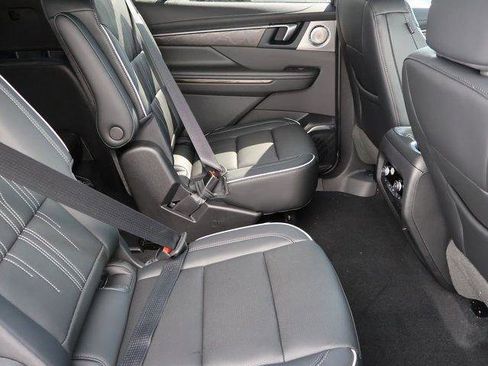 New 2026 Buick Enclave Avenir w/ Super Cruise Package AWD/4WD image 12