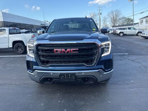Used 2021 GMC Sierra 1500 4x4 Crew Cab w/ Sierra Value Package image 11