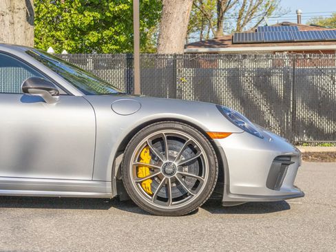 Used 2018 Porsche 911 GT3 RWD image 22