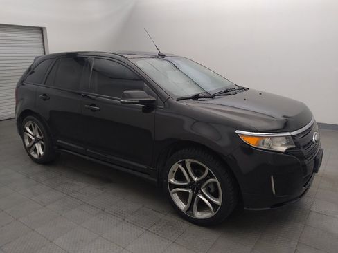 Used 2014 Ford Edge Sport w/ Driver Entry Package FWD image 11