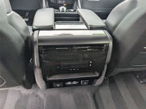 Used 2022 Jeep Wagoneer Series I AWD/4WD image 21
