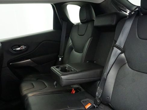 Certified 2019 Jeep Cherokee Limited w/ Trailer Tow Group image 23