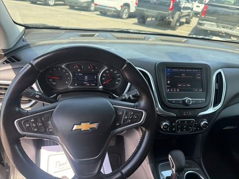 Used 2022 Chevrolet Equinox LT FWD image 20