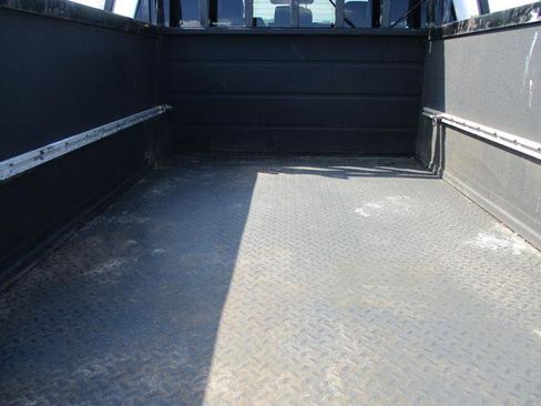 Used 2019 Ford F250 XL w/ Power Equipment Group image 5