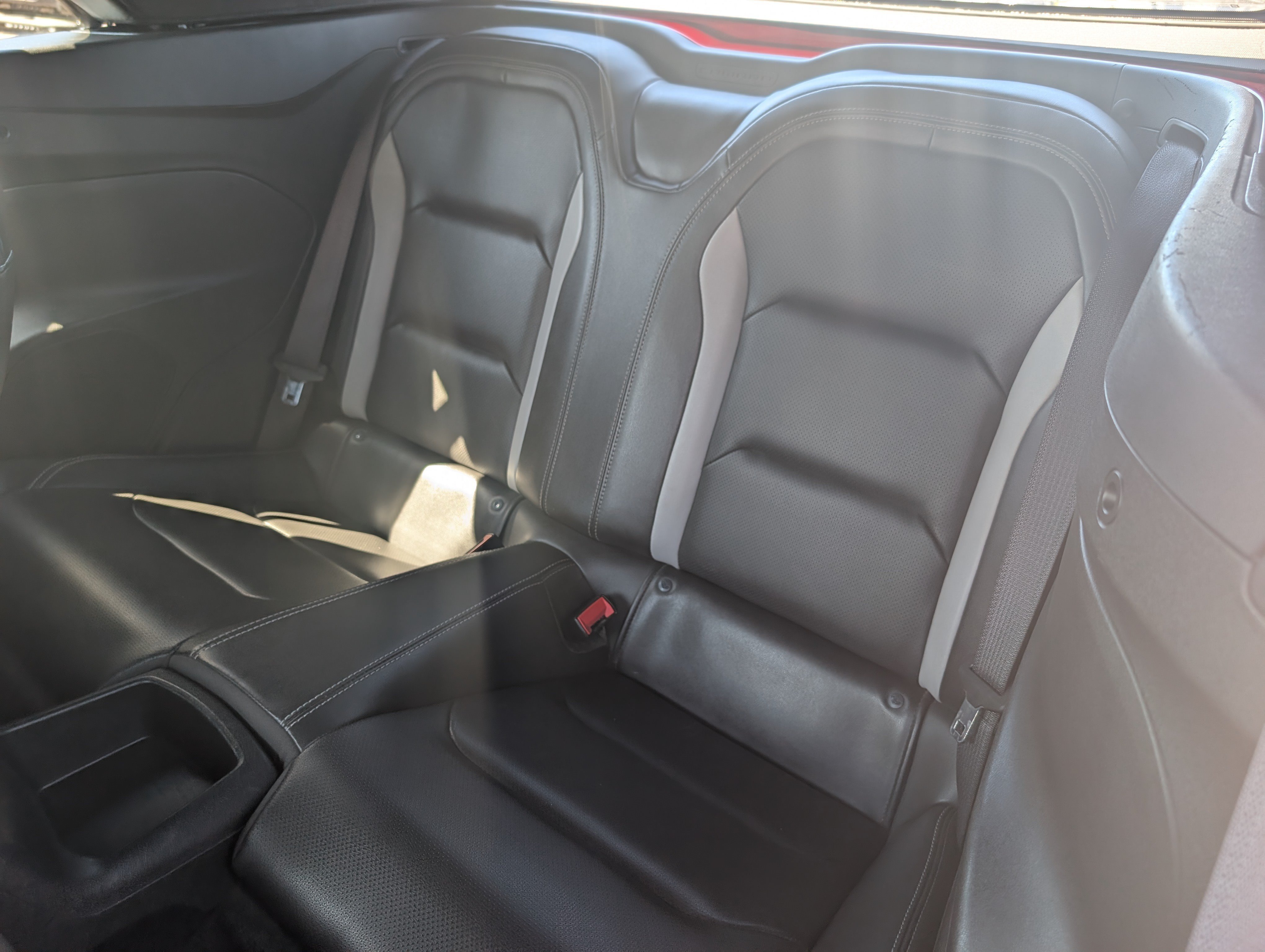 Used 2020 Chevrolet Camaro SS RWD image 17